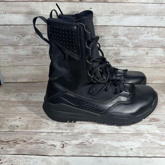Nike Special Field  Boot 8” Tactical Boots Triple Black  Model AO7507-001 Size 7 - Picture 4 of 7